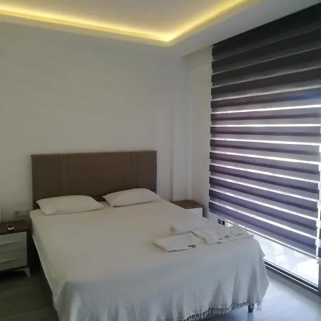 Ev konforunu aratmayacak havuzlu villa Villa Kuşadası