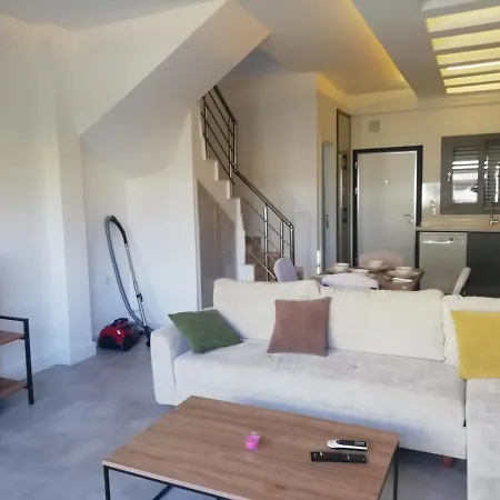 Ev konforunu aratmayacak havuzlu villa